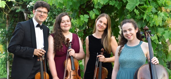 Laguna Quartet Peter Rainer (Violine), Stephanie Appelhans (Violine), Francesca McGuiness Gilbert (V